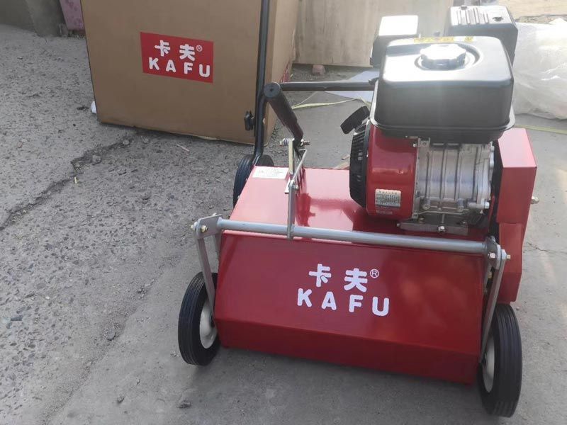 卡夫梳草機-配套發(fā)動(dòng)機
