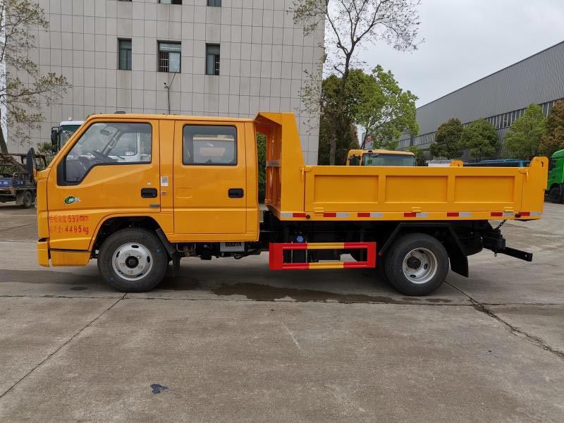 國六江鈴自卸式垃圾車(chē)