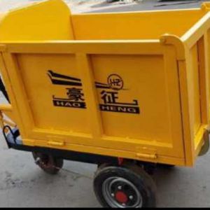 手推小型翻斗車(chē)